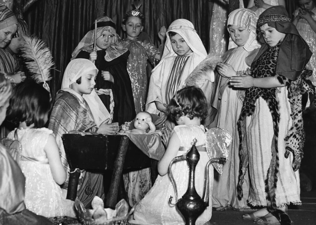 1920: Nativity plays are all the rage
